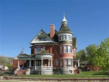 Ferris Mansion Holiday home Rawlins