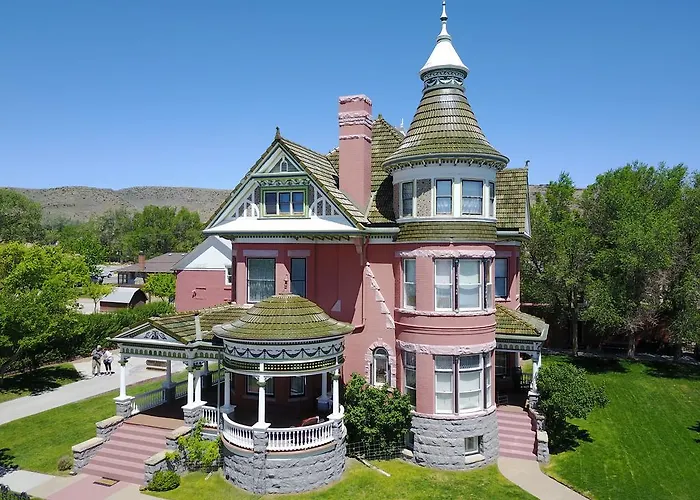 Ferris Mansion Holiday home Rawlins